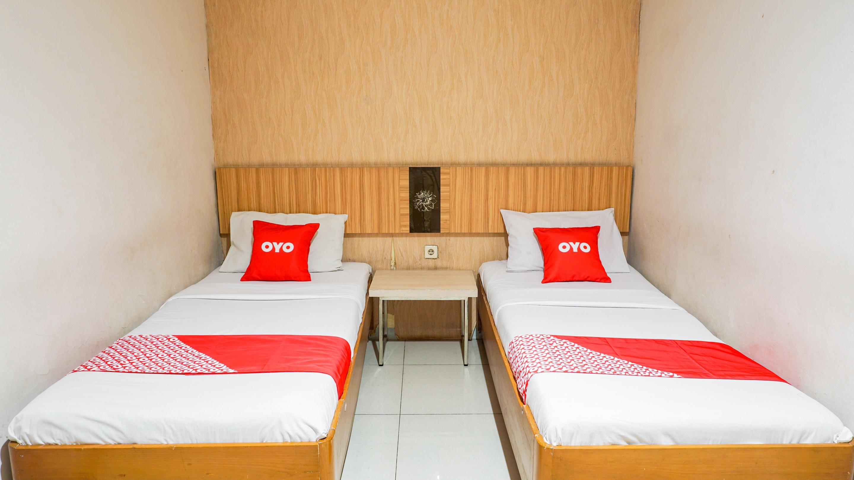 Oyo 2085 Chrysanta Hotel Bandung Luaran gambar