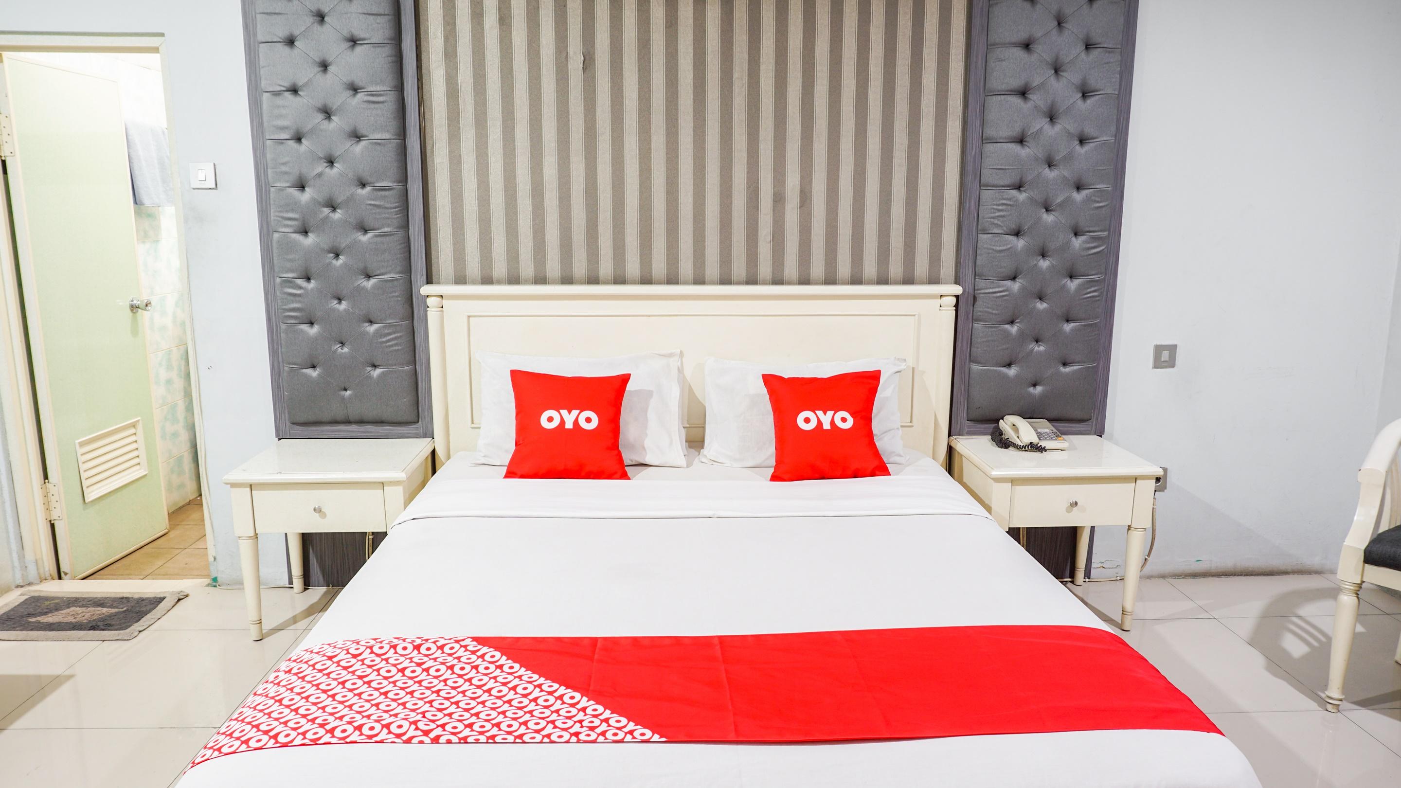 Oyo 2085 Chrysanta Hotel Bandung Luaran gambar