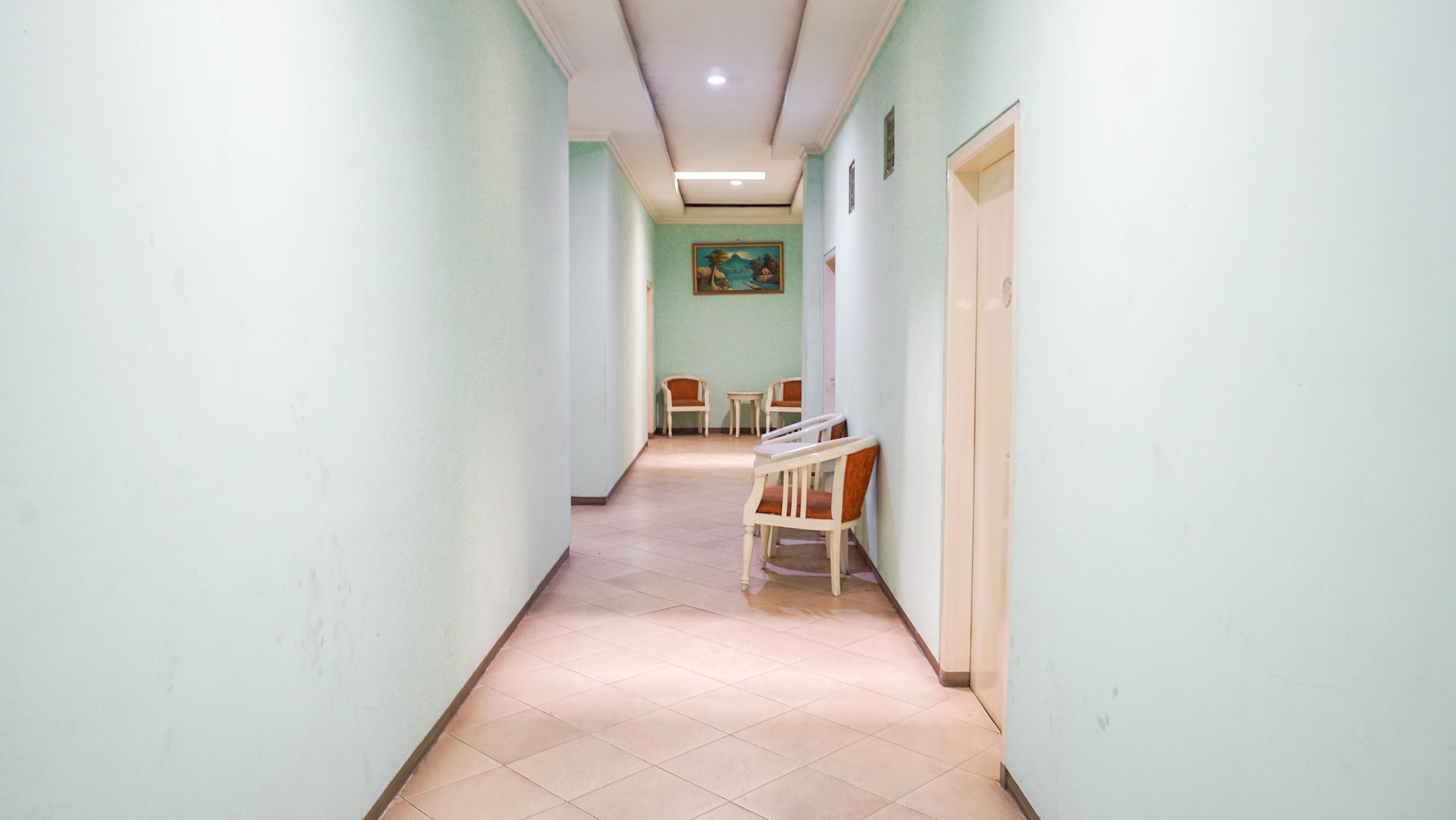 Oyo 2085 Chrysanta Hotel Bandung Luaran gambar