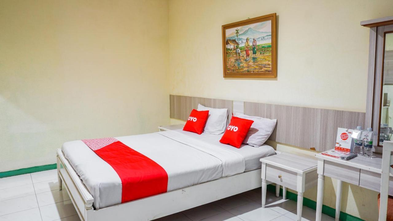 Oyo 2085 Chrysanta Hotel Bandung Luaran gambar