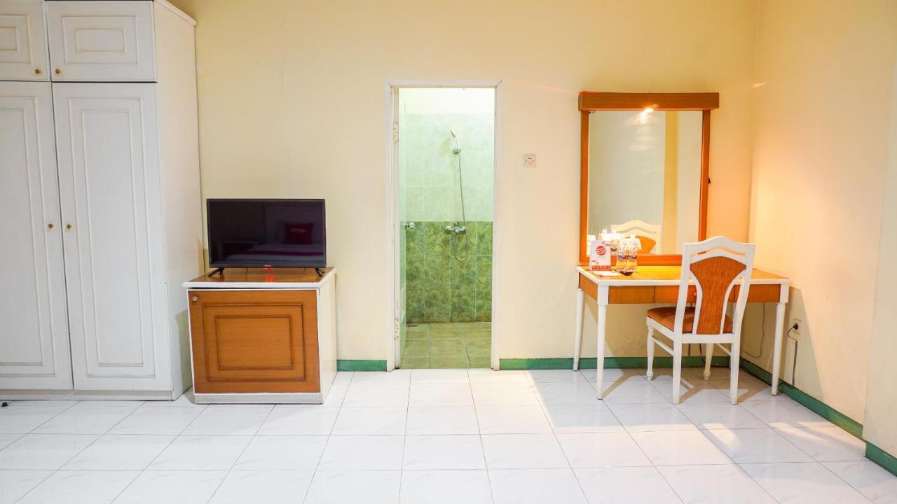 Oyo 2085 Chrysanta Hotel Bandung Luaran gambar
