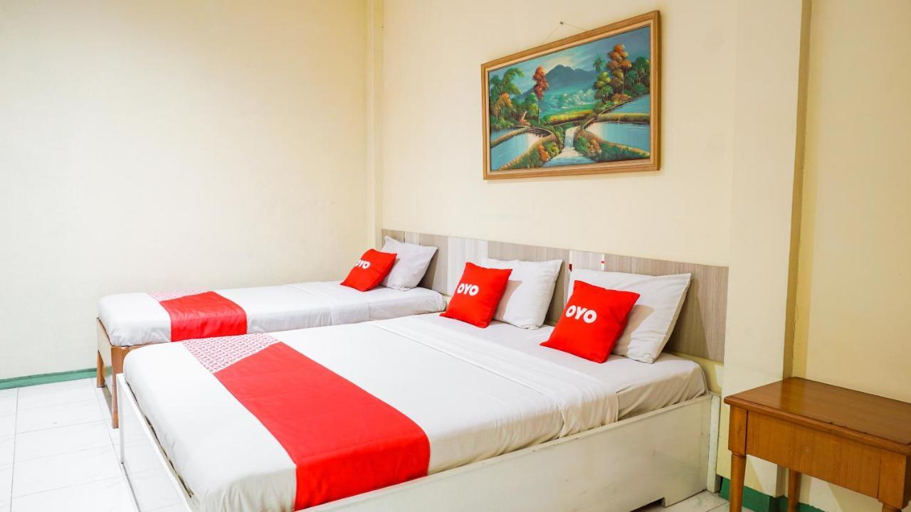 Oyo 2085 Chrysanta Hotel Bandung Luaran gambar