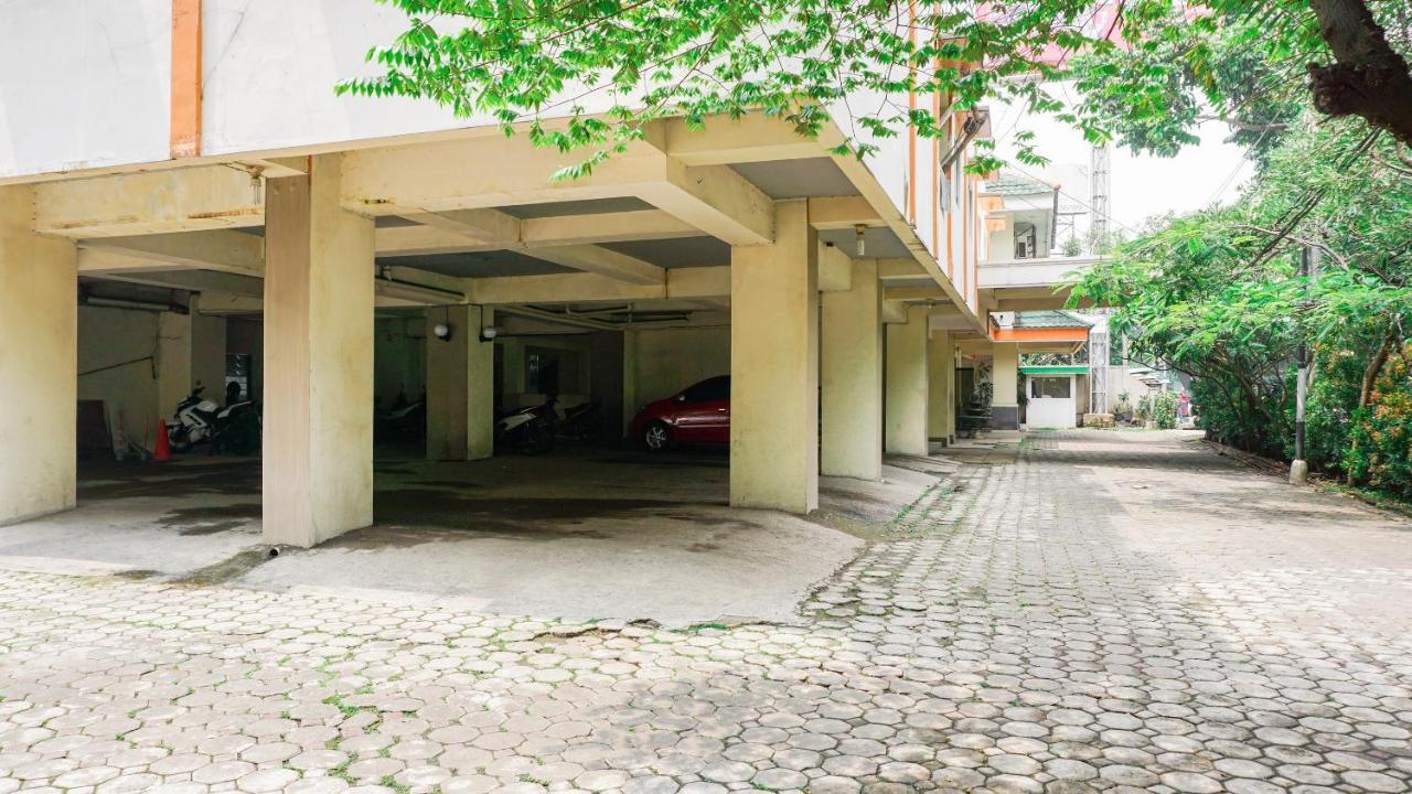Oyo 2085 Chrysanta Hotel Bandung Luaran gambar