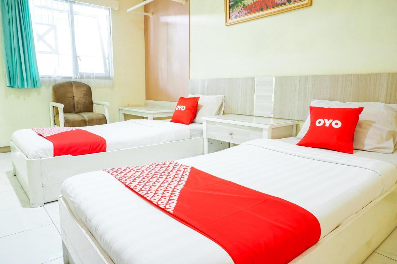 Oyo 2085 Chrysanta Hotel Bandung Luaran gambar